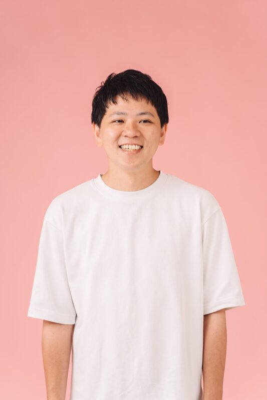 japanese, man, startup, business person, young employee, publicity photo, male, office worker, white t-shirt, t-shirt, man, white t-shirt, white t-shirt, white t-shirt, white t-shirt, white t-shirt